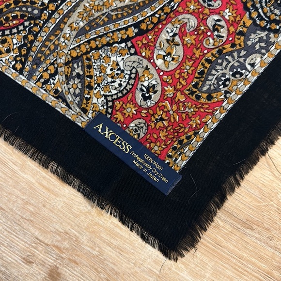 AXCESS | Paisley Patterned Scarf - Picture 5 of 5